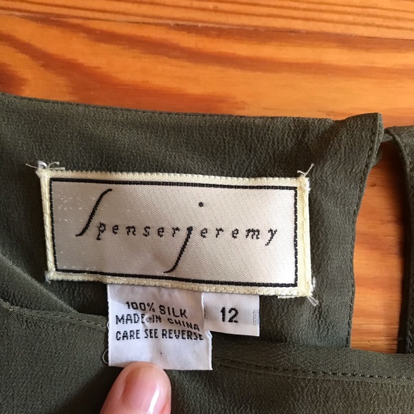 Spenser Jeremy Green Boxy Silk Long Sleeve Top, EUC, 12 - Picture 4 of 14
